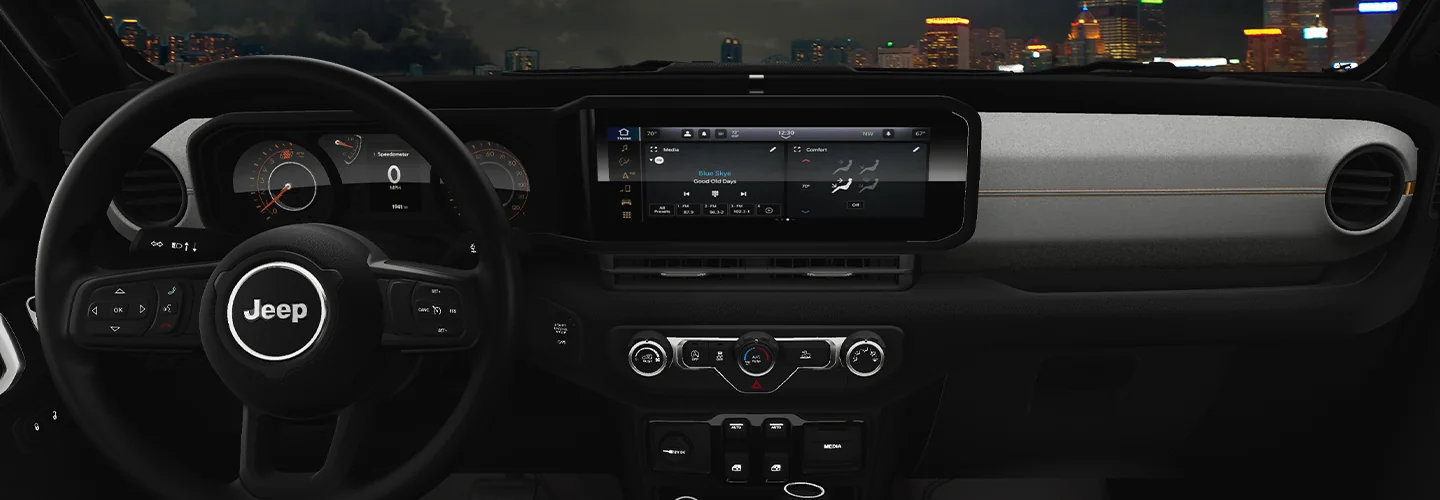 2025 Jeep Wrangler vs Ford Bronco Interior ParkView®