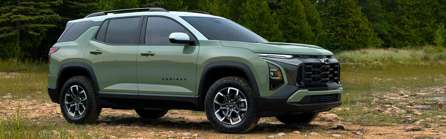 2025 Chevrolet Equinox Specs greencolor sideview