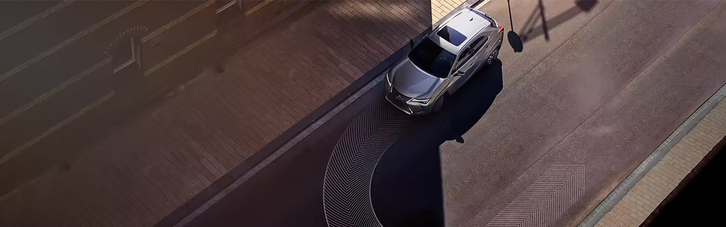 Lexus UX 250 2023 Model  slide4