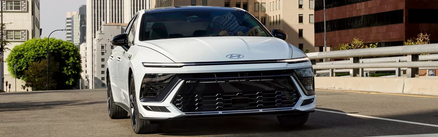 Hyundai Sonata Hybrid front grill view