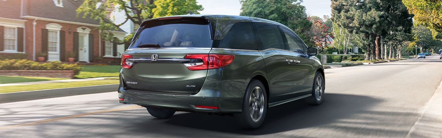 2022 Honda Odyssey vs Chrysler Pacifica Slide3