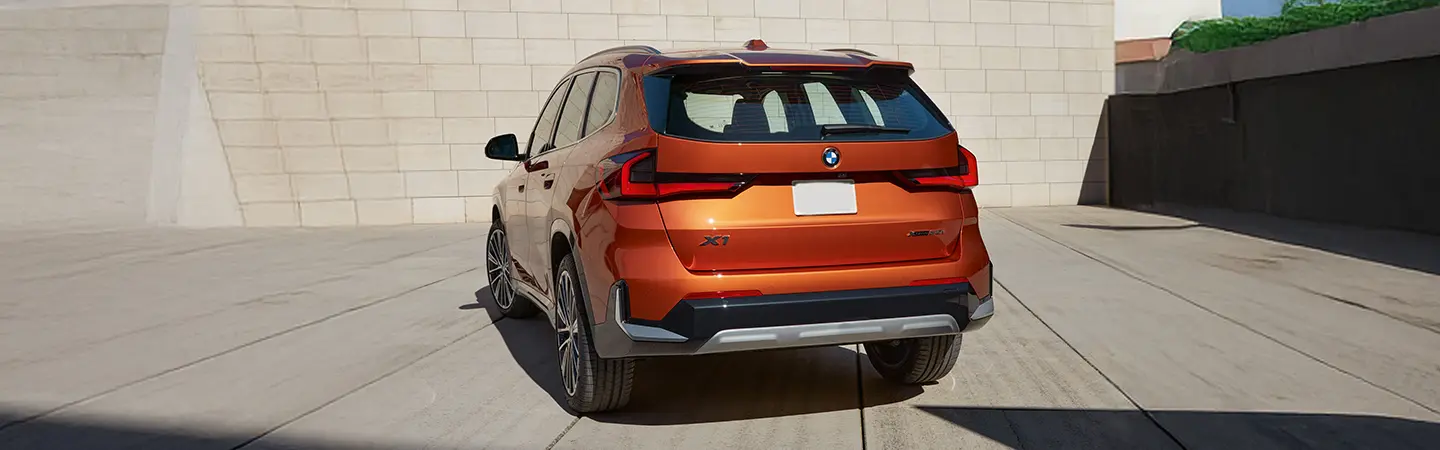 2024 BMW X1 Specs black color front view