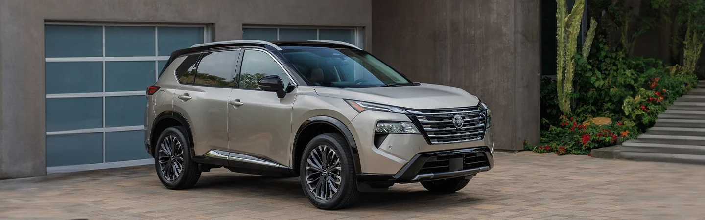 2024 Nissan Rogue Price brown color front view