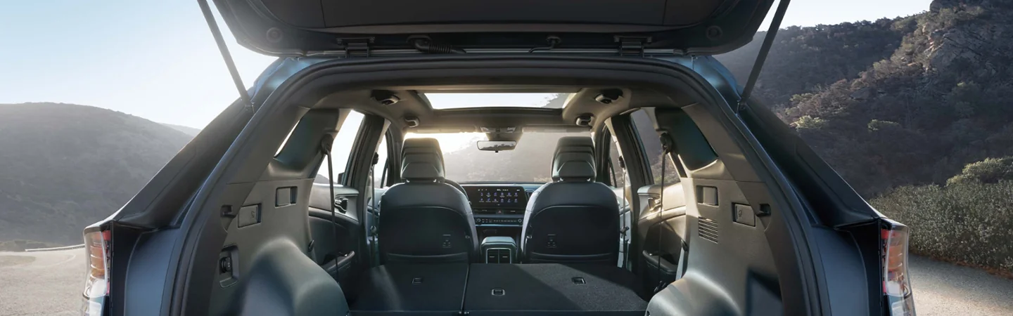2024 Kia Sportage vs Hyundai Tucson interior view