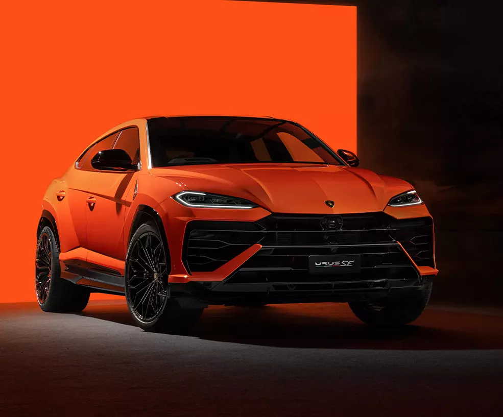 2026 Lamborghini Urus SE exterior
