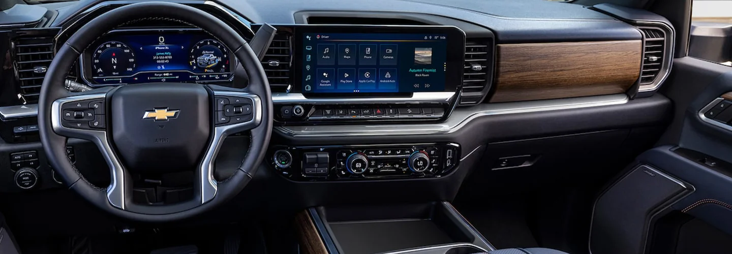 Interior view of the dashboard and tech of a 2025 Chevrolet Silverado HD Specs