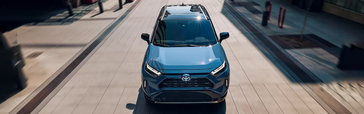 2022 Toyota RAV4 Hybrid Specs & Features Slide3