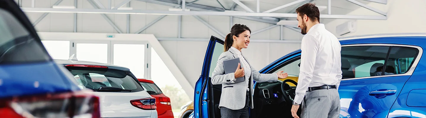 car shopping car showroom in South Chesterfield, VA