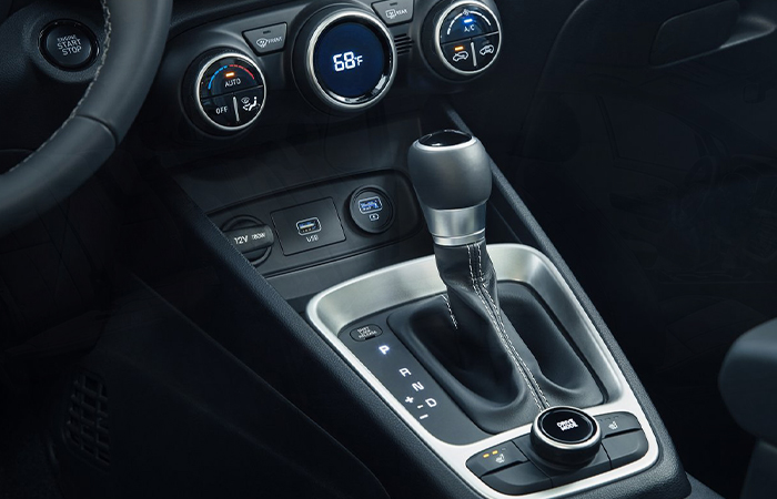 2022 Hyundai interior3