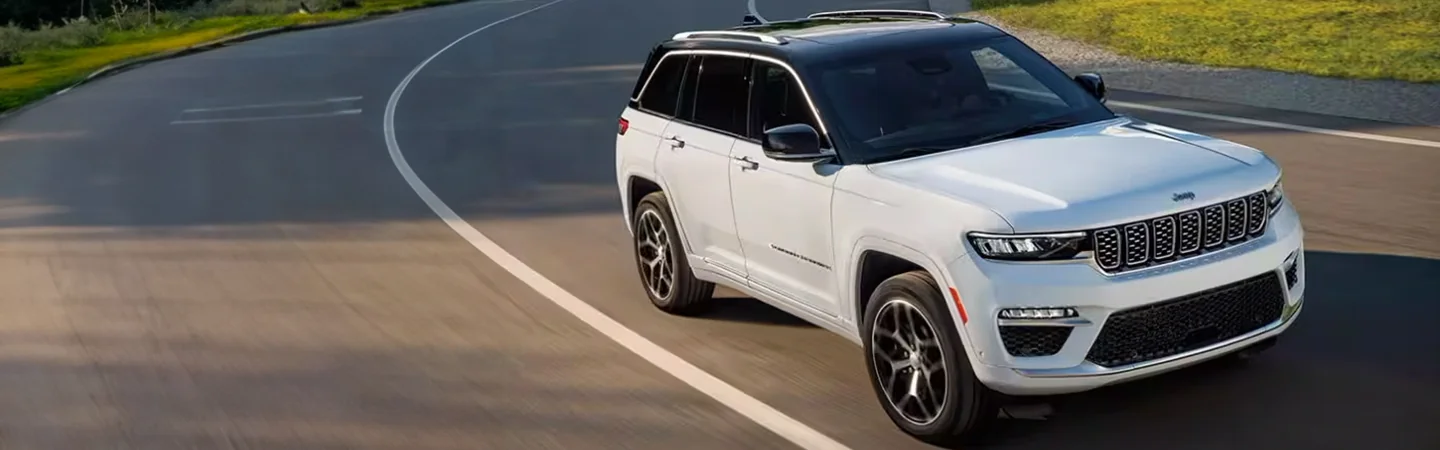 2024 Jeep Grand Cherokee 4xe white color side view