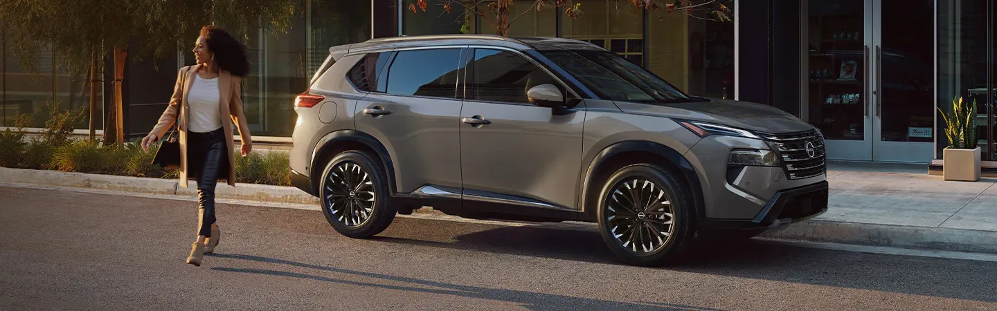 2024 Nissan Rogue Specs silvercolor sideview