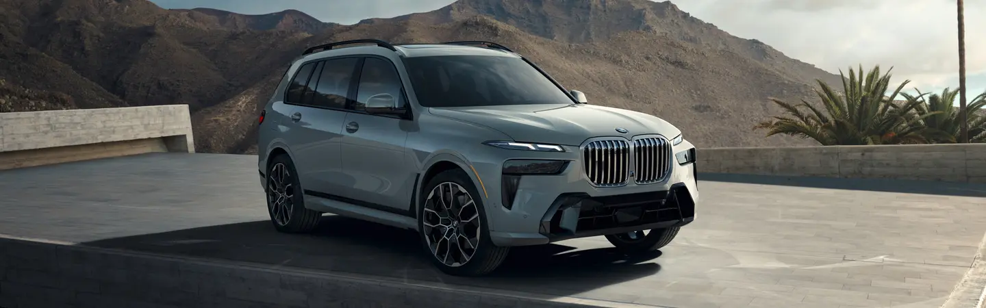 2024 BMW X7 Colors grey frontview