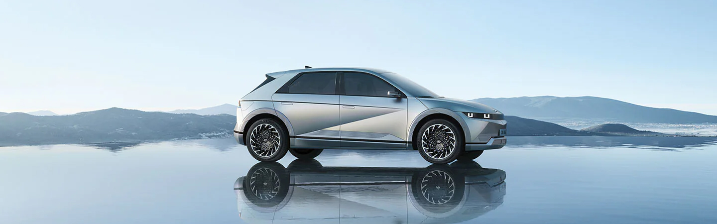 2022 IONIQ 5 in Florida slider4