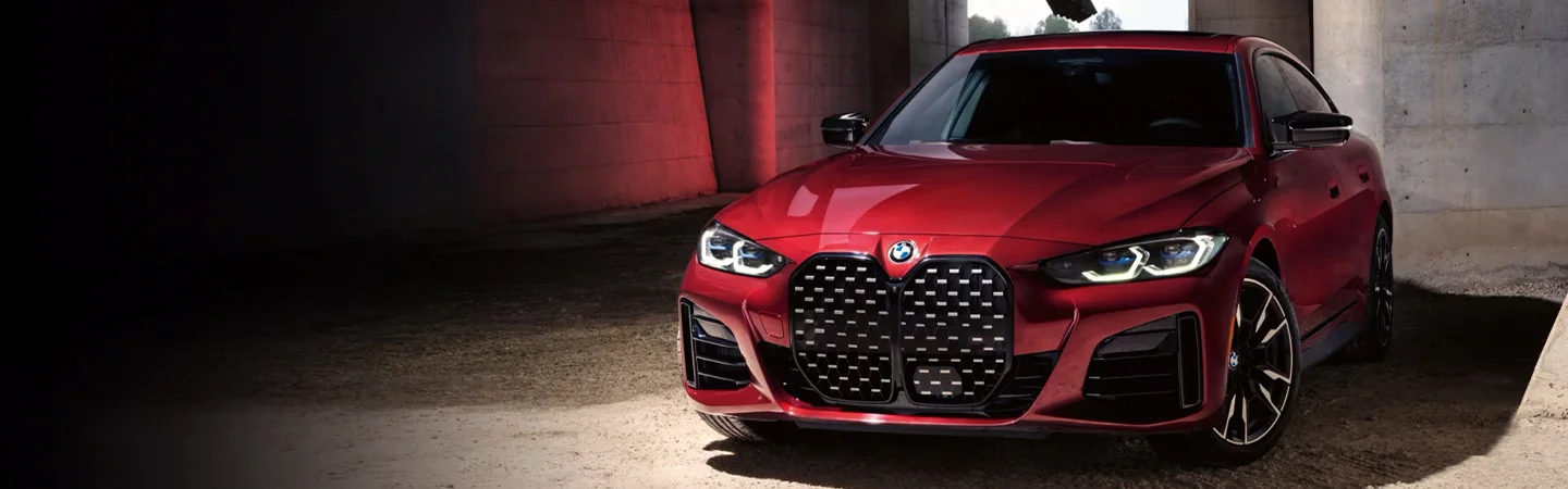 2025 BMW 4 Series redcolor frontview