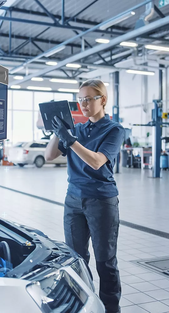 Factory-trained BMW service technicians at BMW of Tallahassee service center