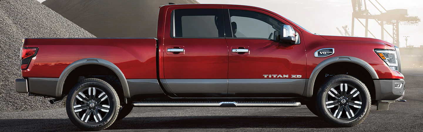 2022 Nissan Titan Slide2