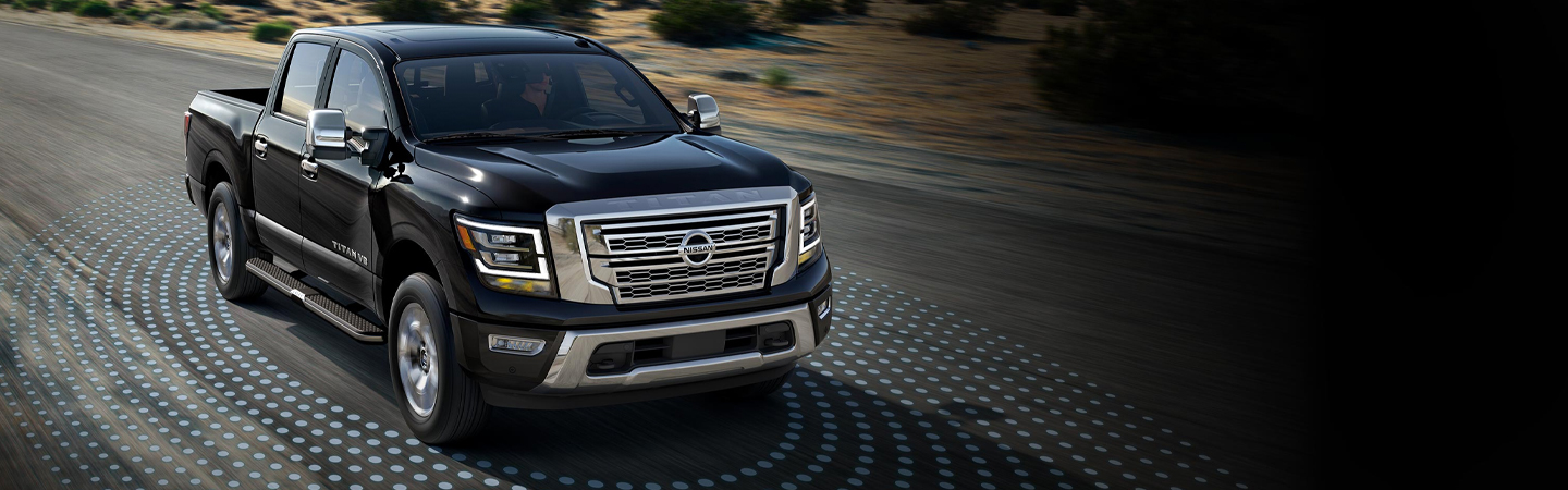 2022 Nissan Titan Slide3