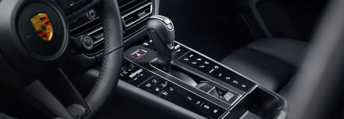 2023 Porsche Macan T Specs and Features Interior