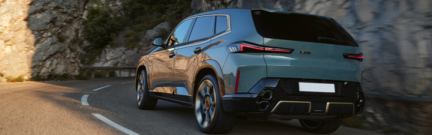 2023 BMW XM Price slider3