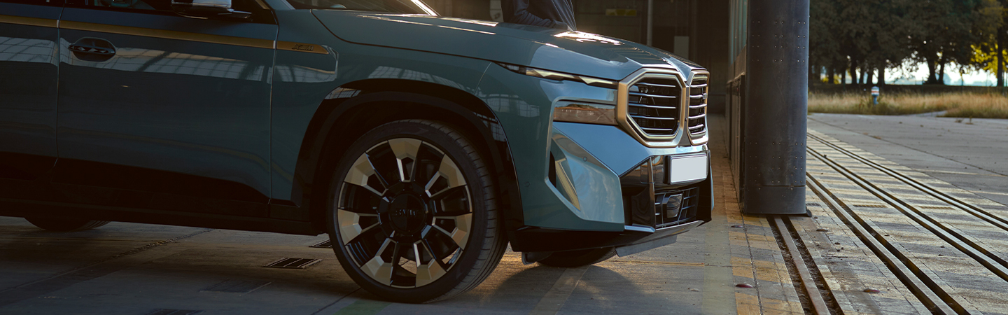 2023 BMW XM Price slider4