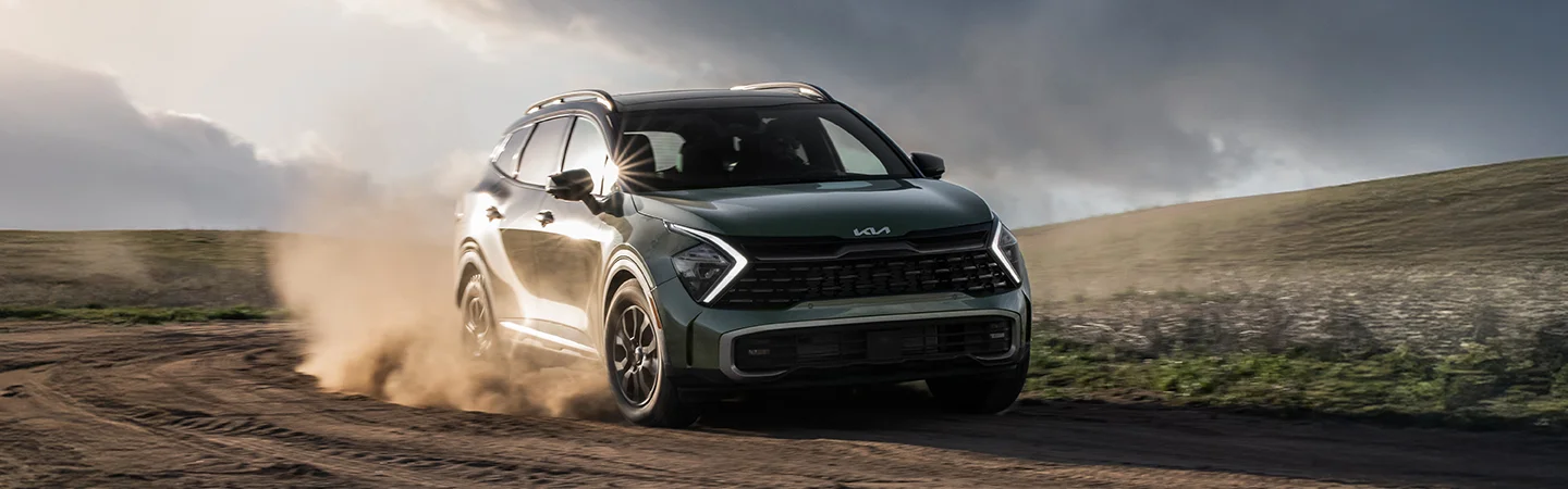 white 2025 Kia Sportage