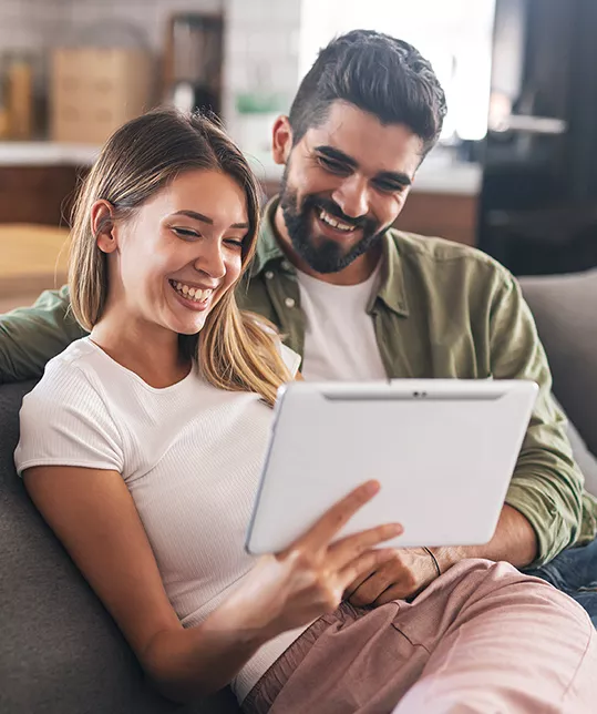 customer setting up service and financing online with Crown Honda website
