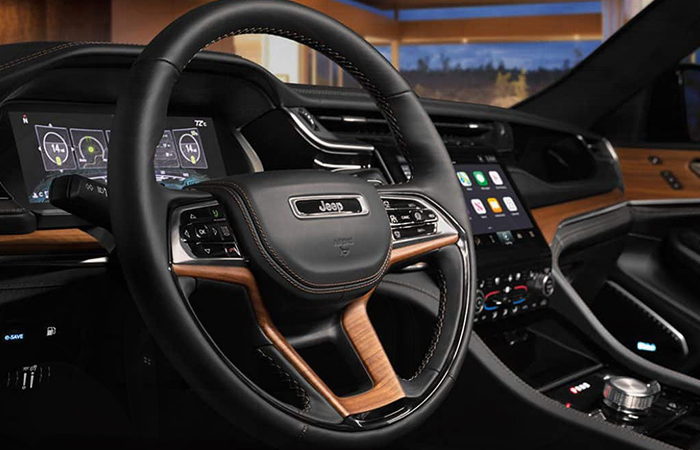 2023 Jeep Grand Cherokee  interiorsmall-1