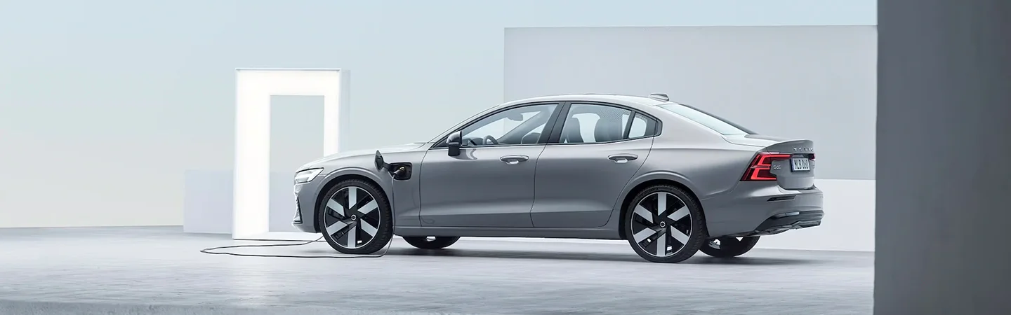Volvo S60 Recharge profile