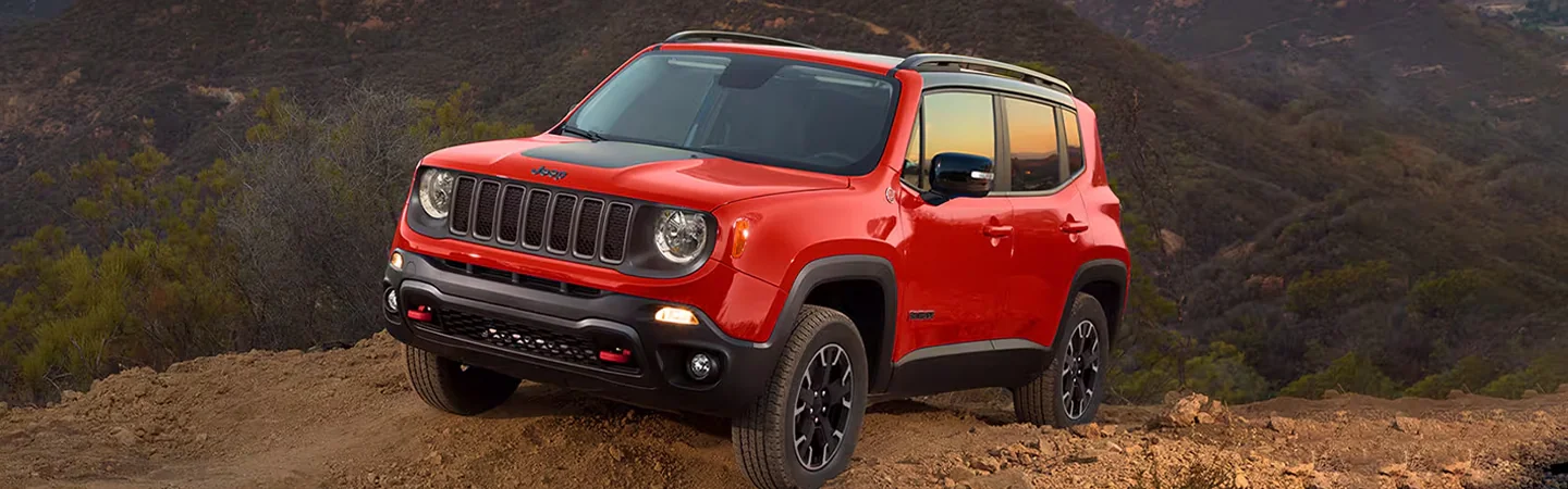 2024 Kia Soul vs Jeep Renegade red front view