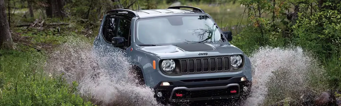2024 Kia Soul vs Jeep Renegade grey front view