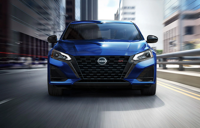 2023 Nissan Altima exteriorsmall-2
