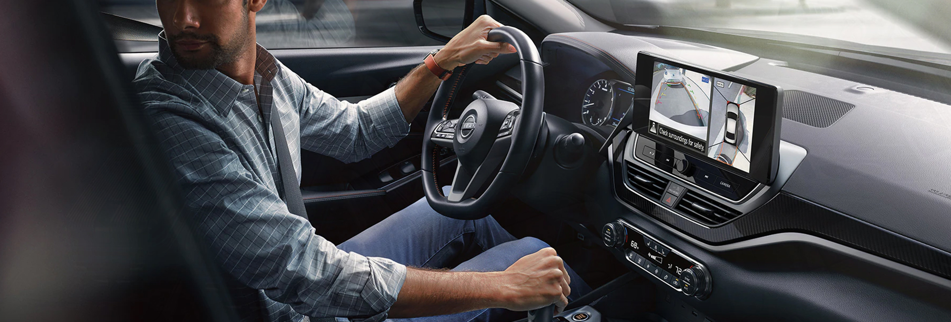 2023 Nissan Altima interiorimage