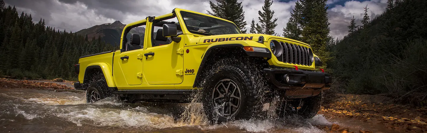 2024 Jeep Gladiator vs Toyota Tacoma | Lake City CDJR