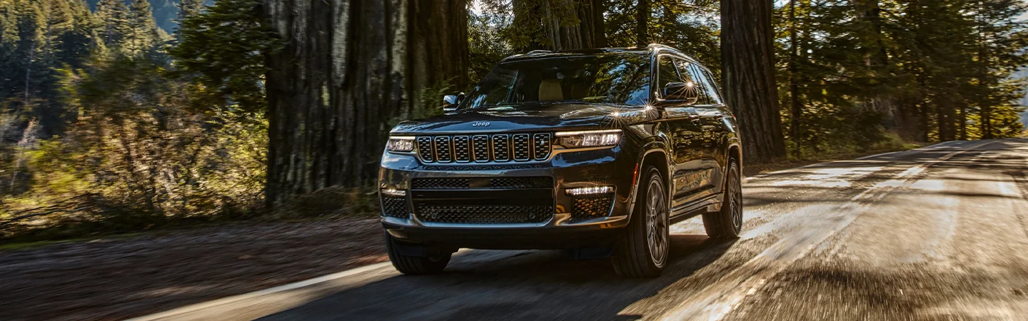 2024 Jeep Grand Cherokee L Specs blackcolor frontview