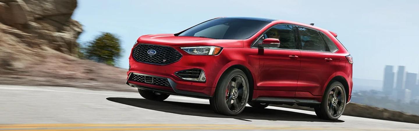 Front view of a 2022 Ford Edge driving