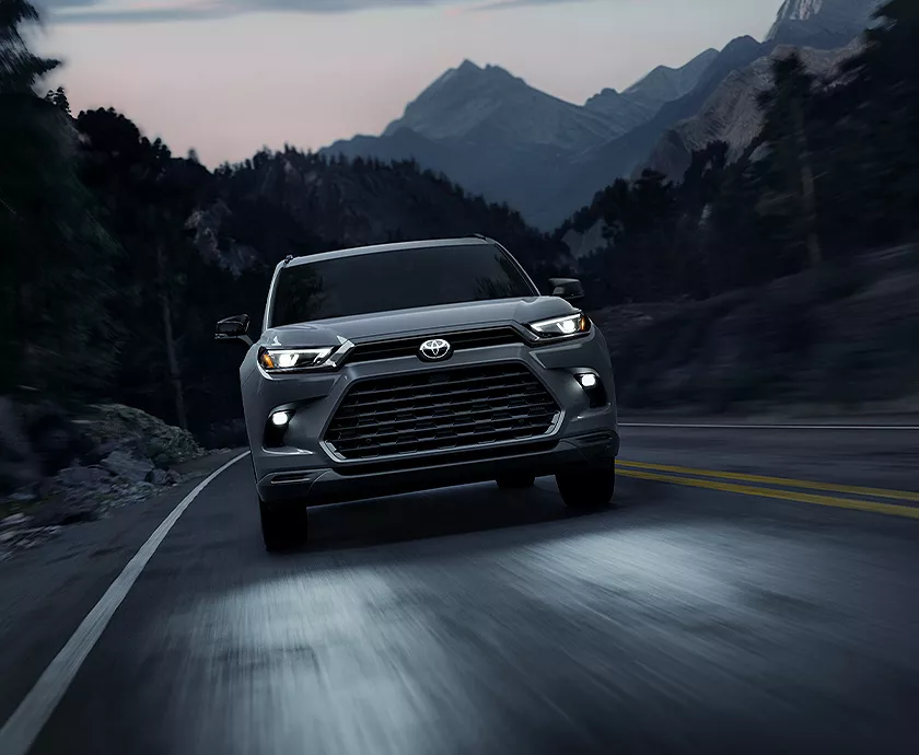 2026 Toyota Grand Highlander Hybrid exterior view