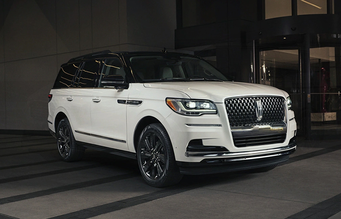 2023 Lincoln Navigator Exterior Features