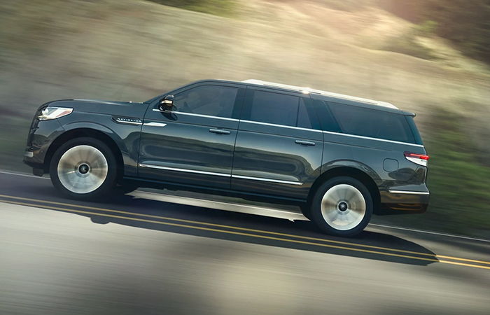 2023 Lincoln Navigator Exterior Features