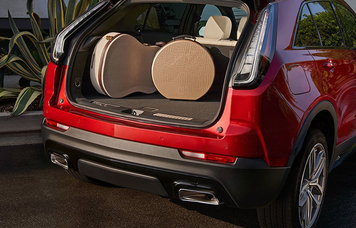 2023 Cadillac XT4 exteriorsmall-1