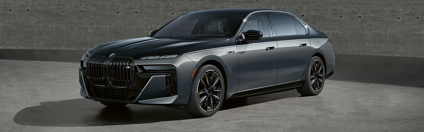 gray 2025 BMW i7 eDrive50 in studio