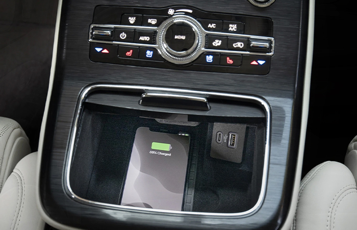 2023 Lincoln Nautilus Interior1