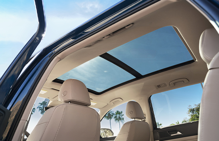 The sunroof in a 2021 VW Atlas