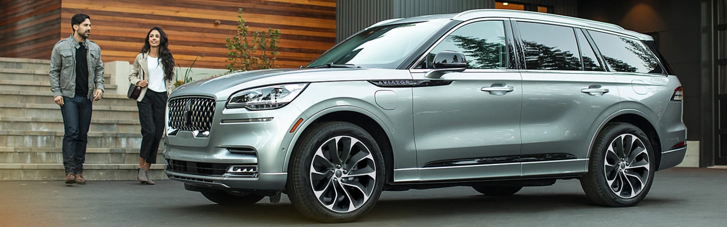 2023 Lincoln Aviator vs Acura MDX slider1