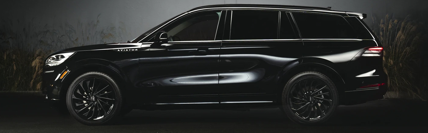 2023 Lincoln Aviator vs Acura MDX slider3