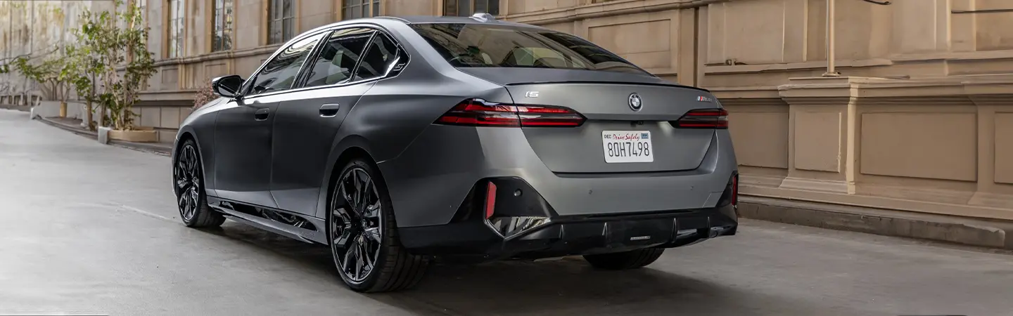 2024 BMW i5 Specs  grey sideview