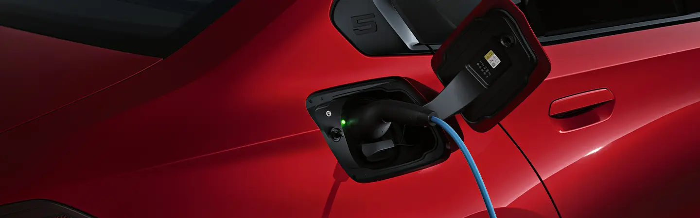 2024 BMW i5 Specs red frontview