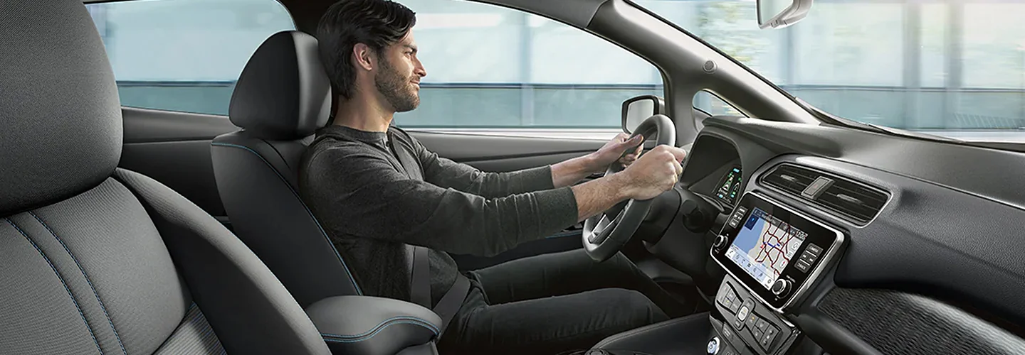 2025 Nissan Leaf interior image