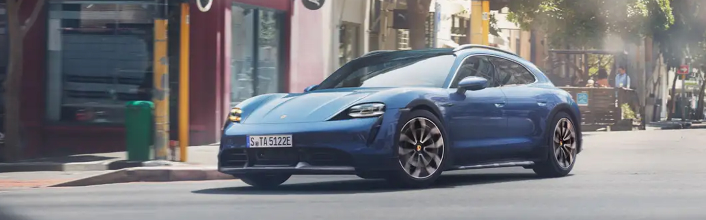 Porsche Taycan blue frontview