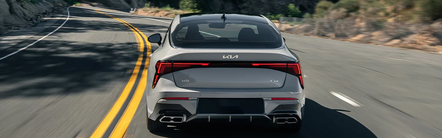 2025 Kia K5 Specs whitecolro backview