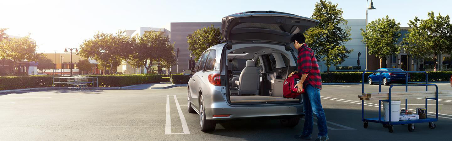 2022 Honda Odyssey vs Toyota Sienna slider4